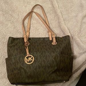MICHAEL KORS logo tote